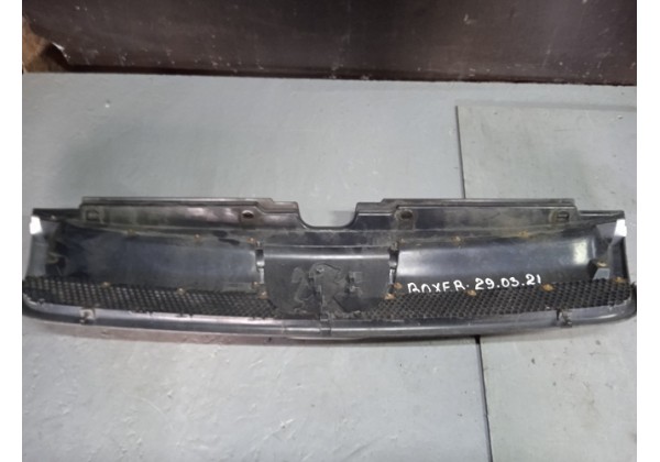 Решітка радіатора Peugeot Boxer, 02-06, 1304703070
